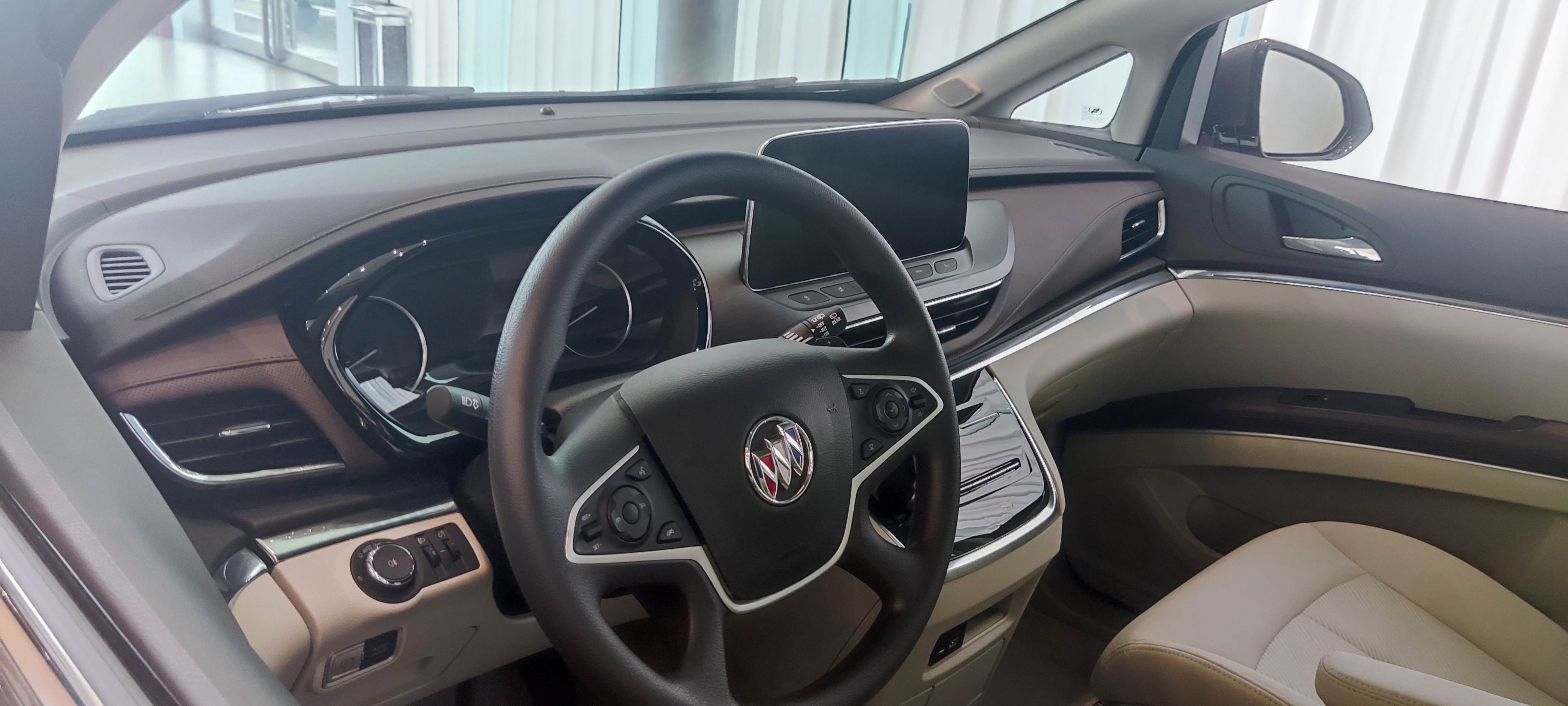 gl8陆上公务舱安全,舒适,高效的商务出行选择