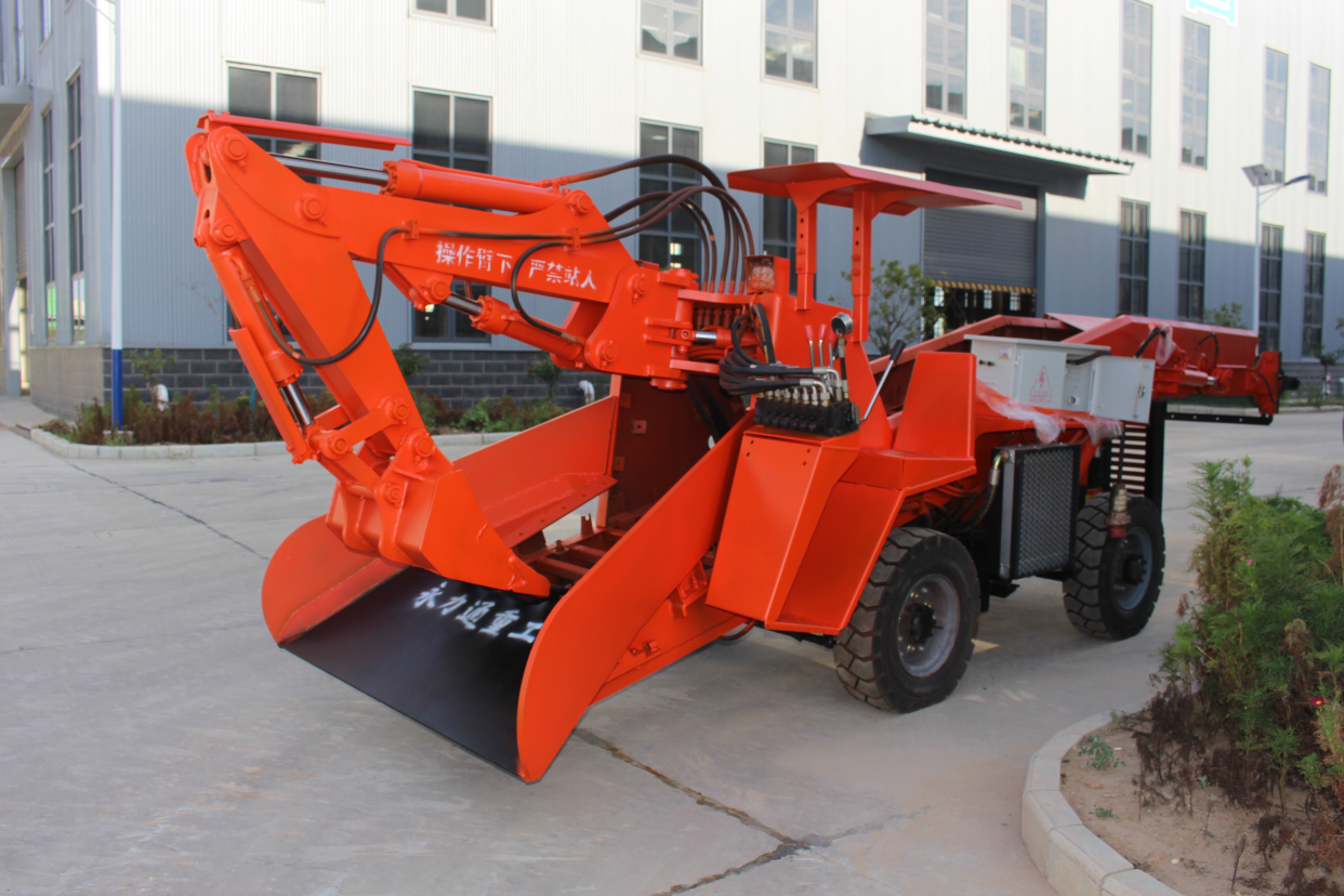 小型扒渣机管道内作业可以提高渣滓的收集效率,也称作顶管扒渣机