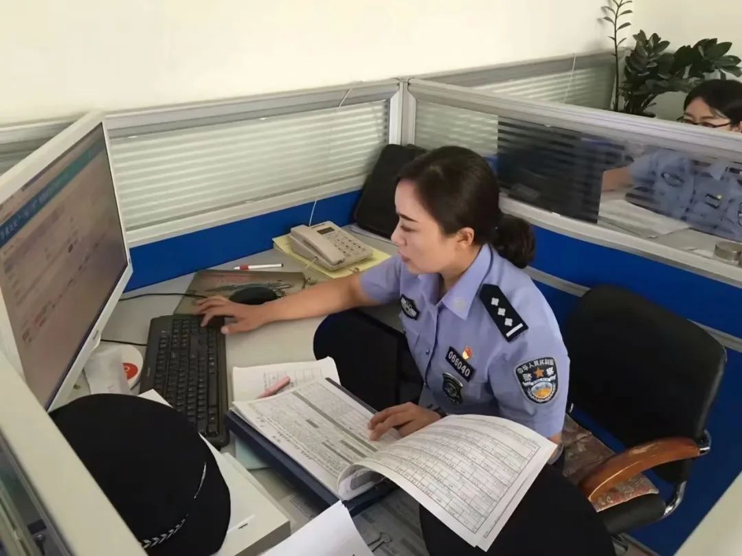 陇警先锋酒泉公安全省成绩突出女民警阿荣哈斯巾帼担当诠释草原女警