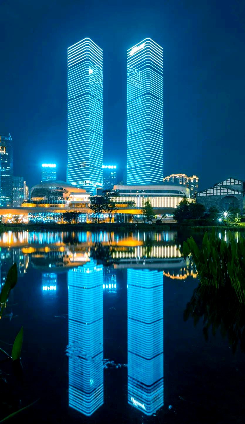 贵阳夜景:摄影师镜头下的绝美风光