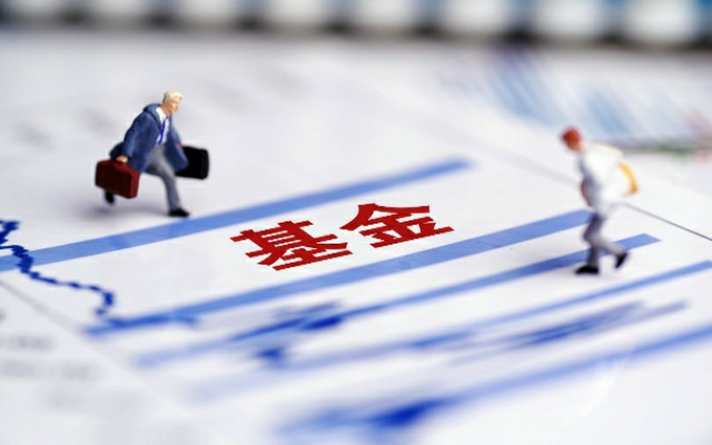 易方达张清华:不求妙手