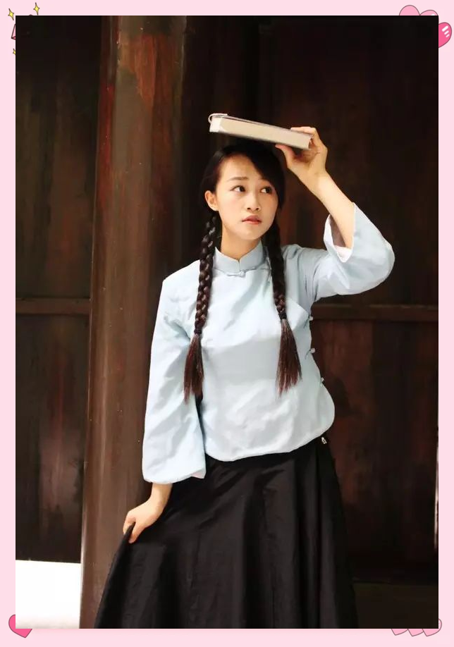 民国校服与旗袍:穿出不一样的青春风采