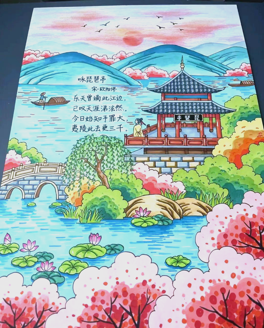同时,参考优秀的古诗配画作品,汲取他人的构图灵感,色彩运用技巧和
