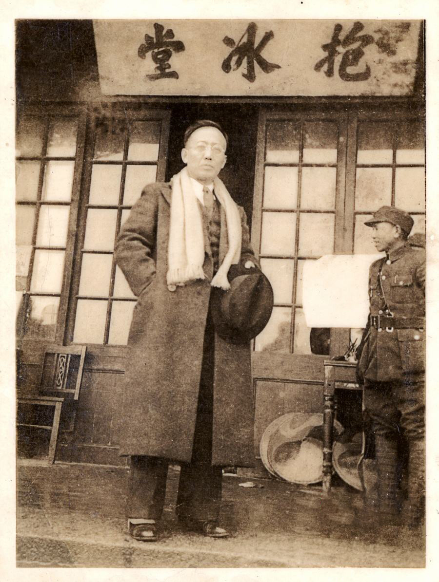 于立忱,于立群:爱上同一个男人,相隔40年,两姐妹均自杀身亡