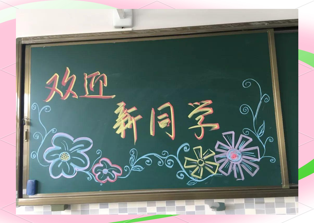 通过不断尝试新的色彩组合,以及深入构思富有创意的文字与图案,我们