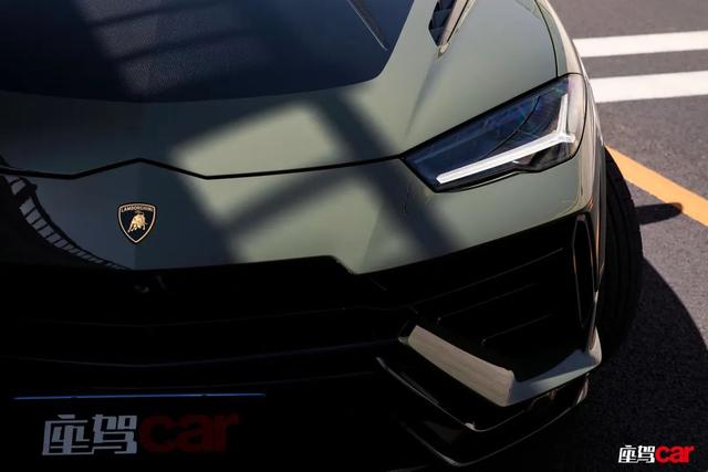 巅峰依旧——兰博基尼Urus performante | CAR REVIEWS