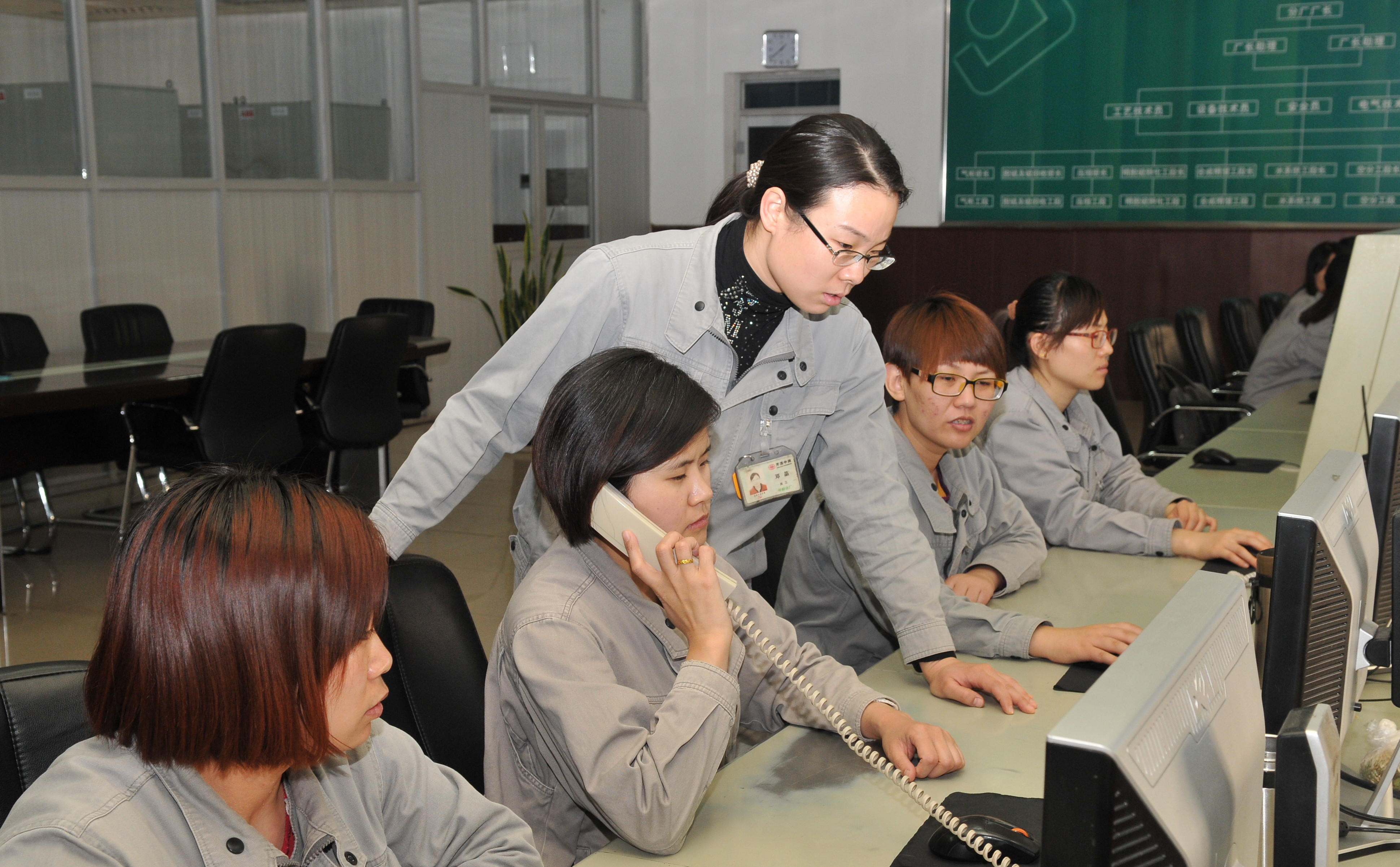 奋斗者·正青春|邓晶:"愿意做有挑战性的工作"