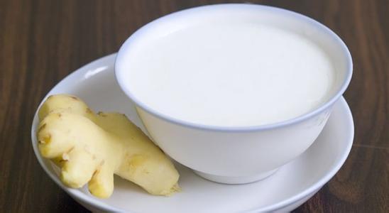 特色饮品:姜撞奶/姜汁奶