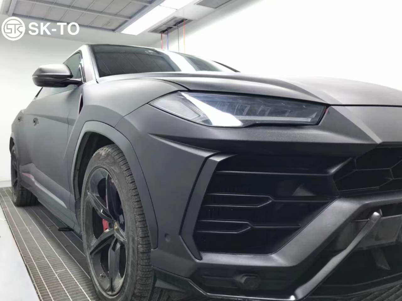 skto车身改色膜—兰博基尼urus双色糖果青幻蓝