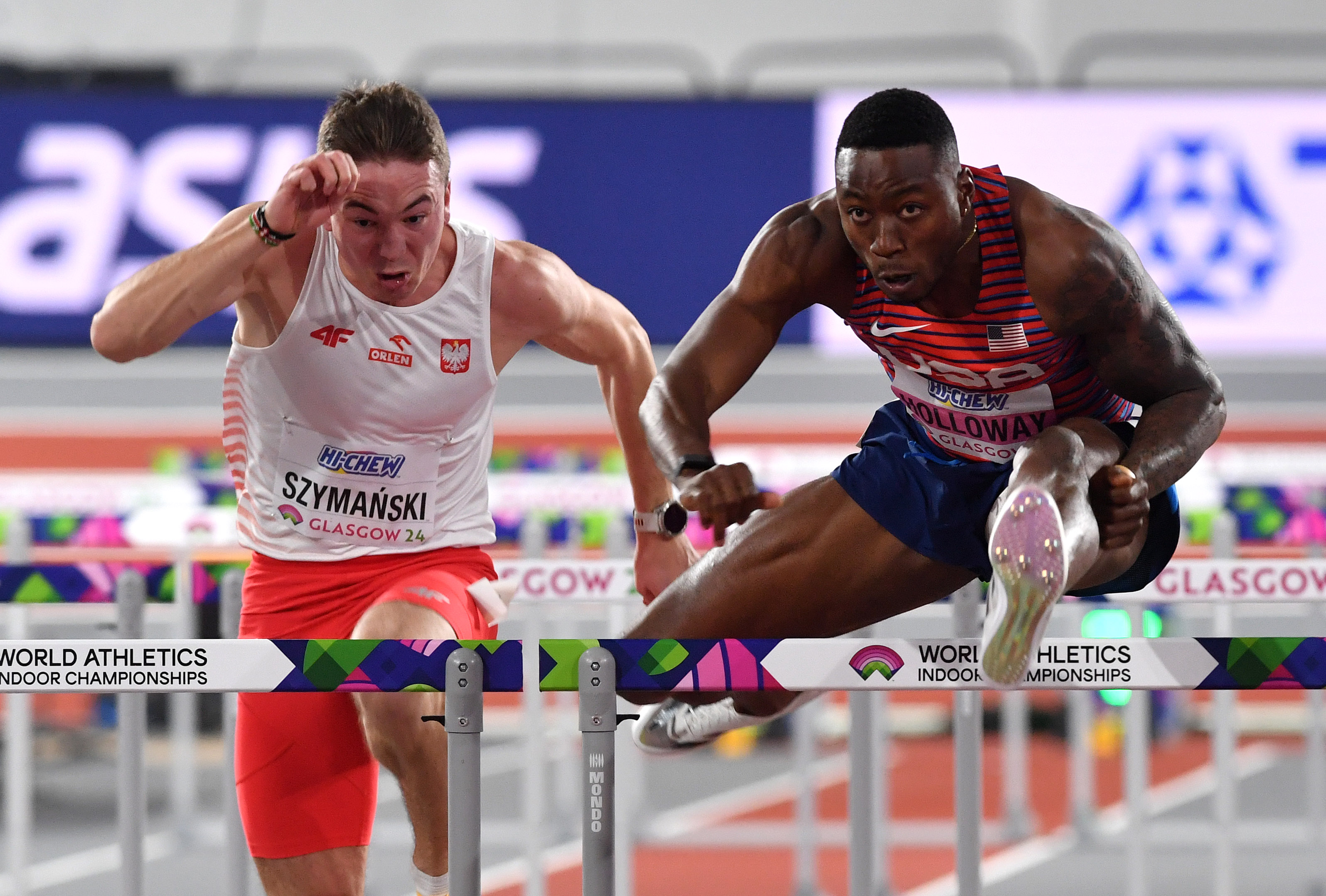 田径——室内世锦赛:霍洛威卫冕男子60米栏