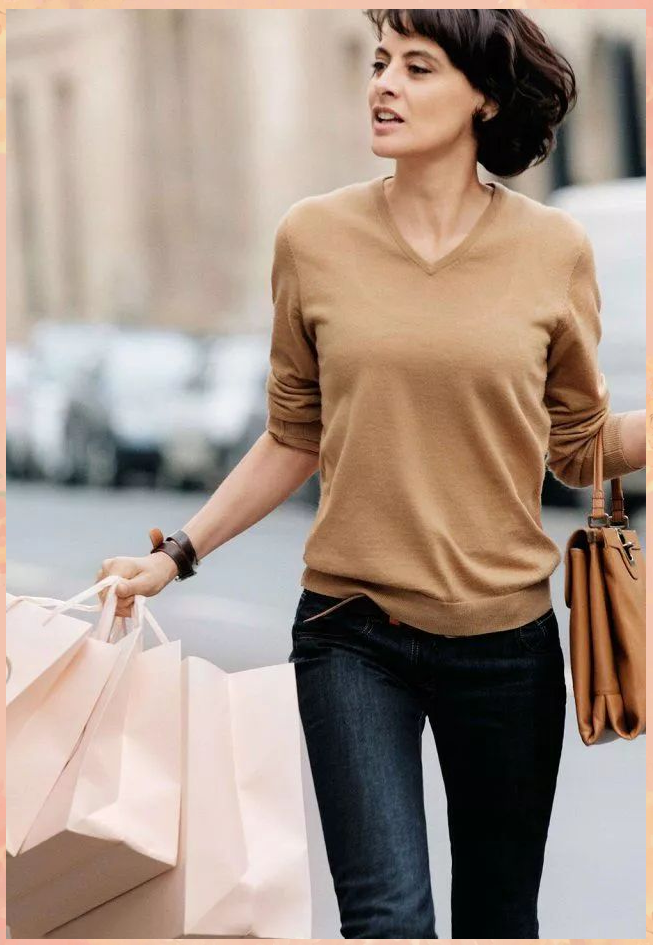 从香奈儿缪斯到巴黎贵妇:伊娜的时尚传奇