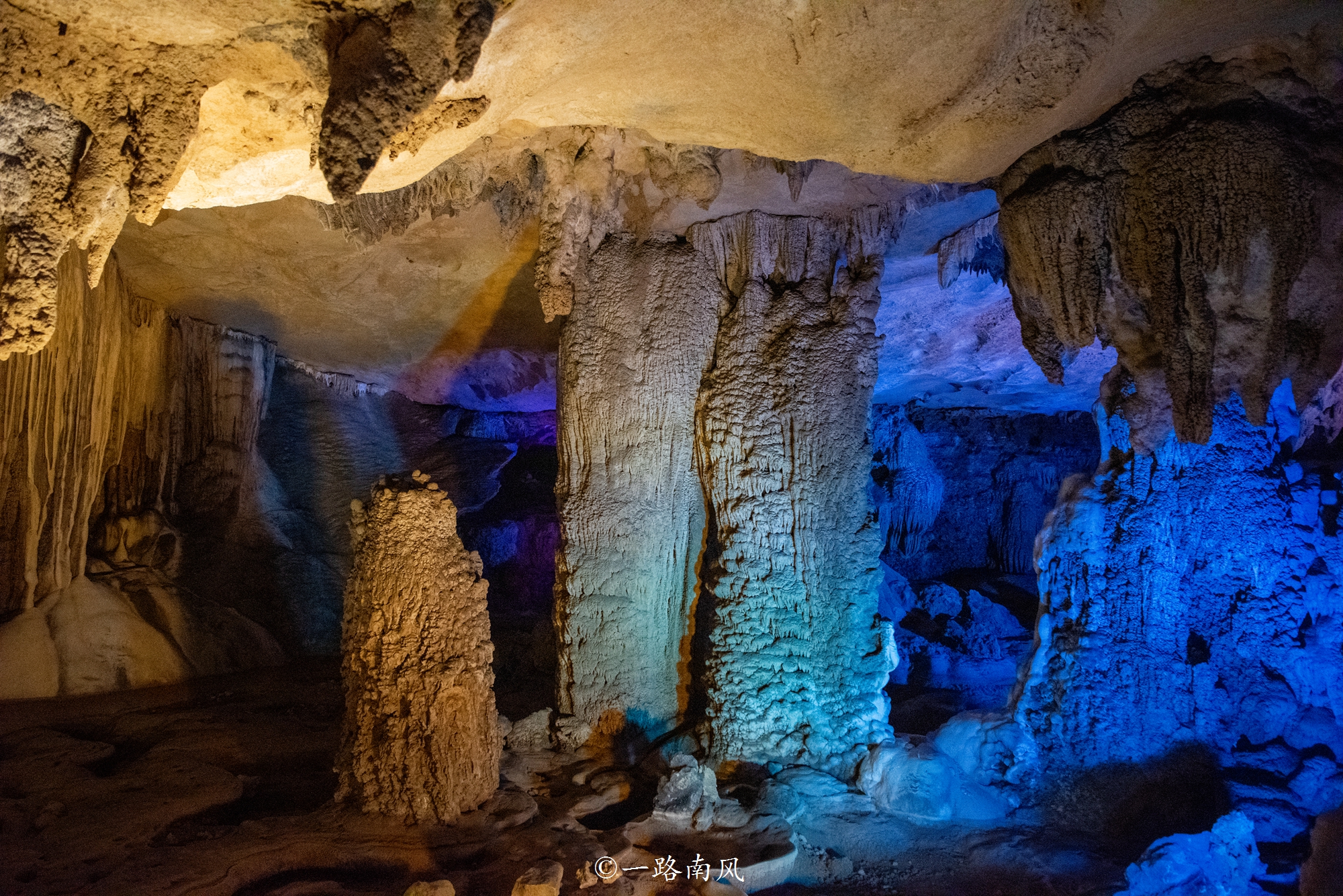隐藏在广西百色的奇妙山洞,洞外冻成狗,洞内却温暖如春