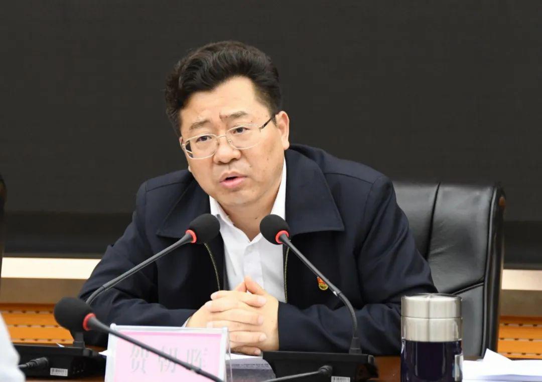 贺朝晖调度全县一季度经济运行和重点项目建设工作