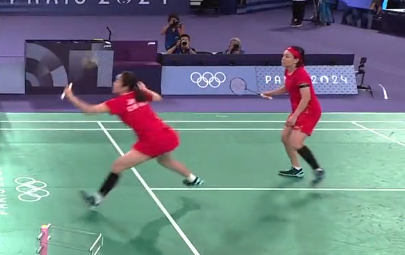 陈清泉/贾一凡成功晋级羽毛球女子双打决赛