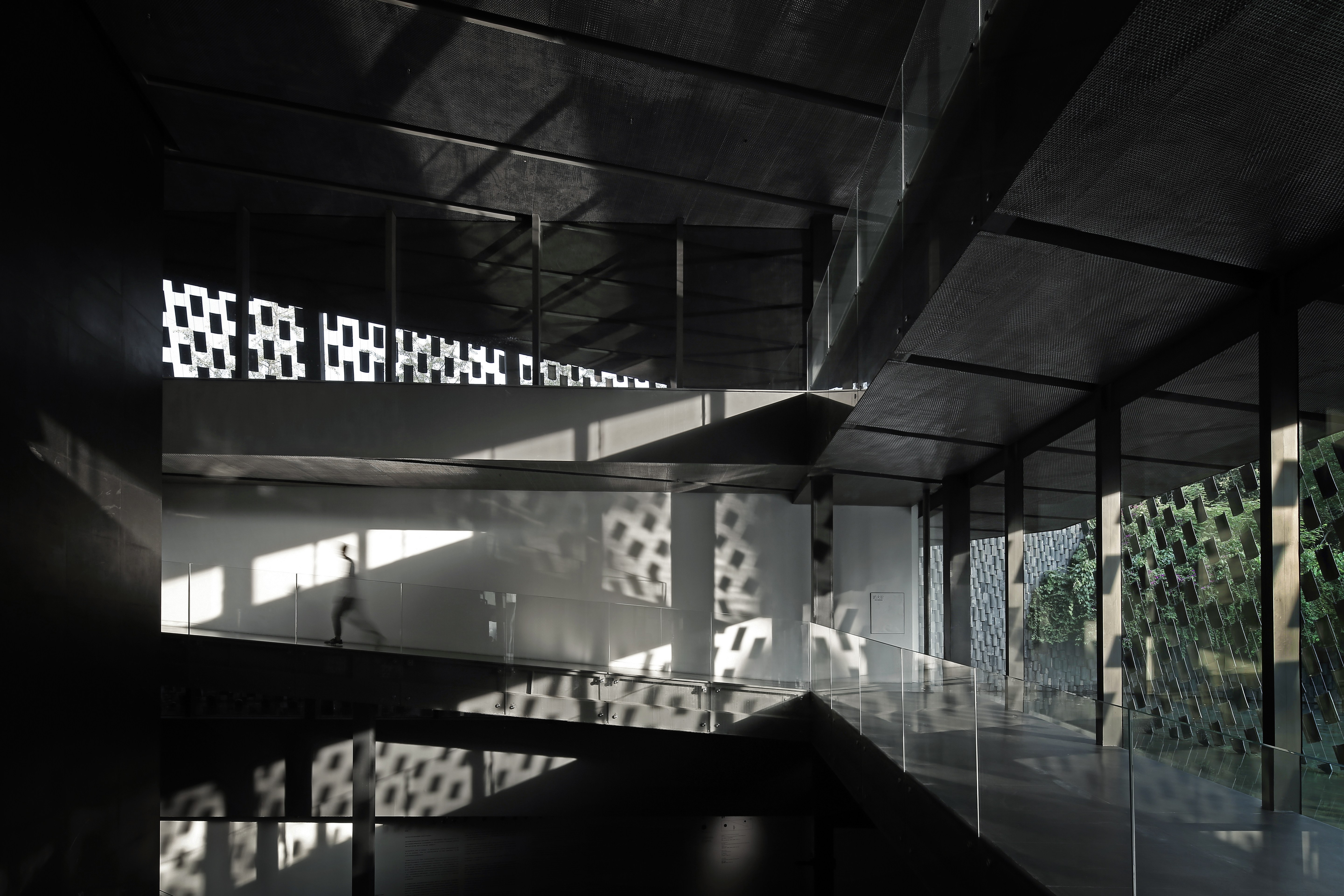 美术馆与城市(三)|"消失在自然中"的成都知美术馆