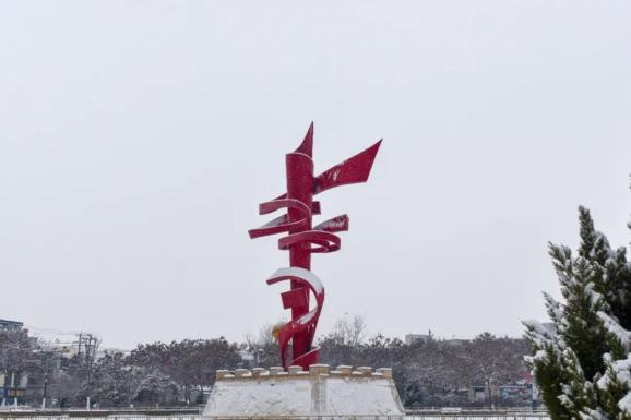 通渭的景点地标穿上新年装是什么样子的?