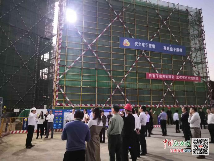 进贤县县委书记钟益民调研杨家安置房项目