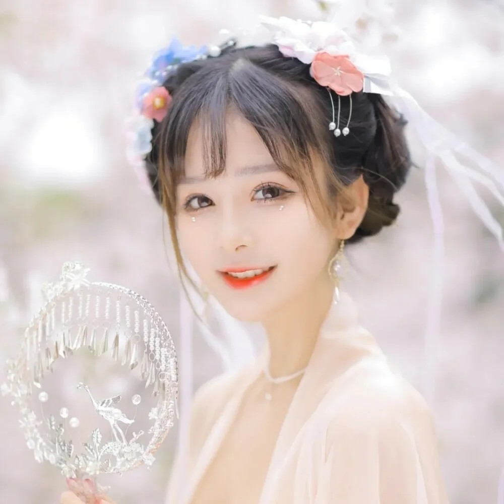 《九公主又美又飒》你若怜我,我就一心一意守着你,此生不离!