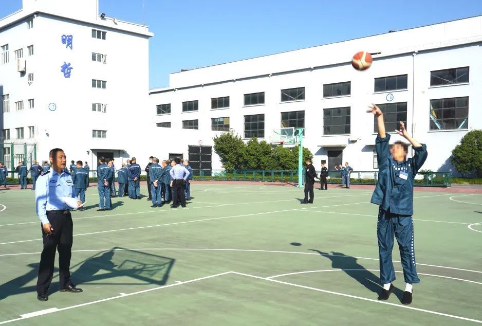 盲人乐队助阵大墙歌会,携手唱响励志人生主旋律