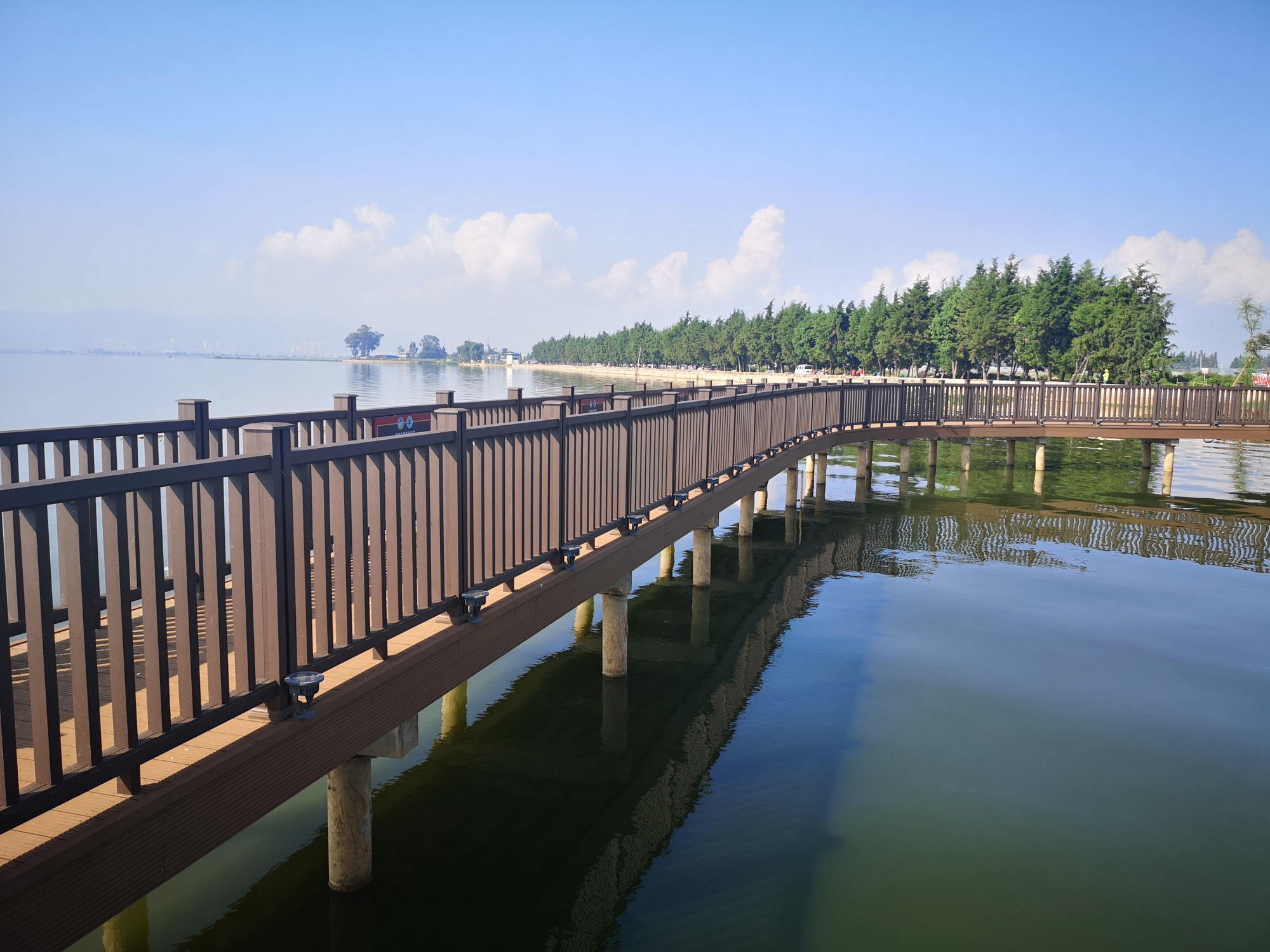 云南通海杞麓湖:彻底改,坚决退,严格减,稳步调