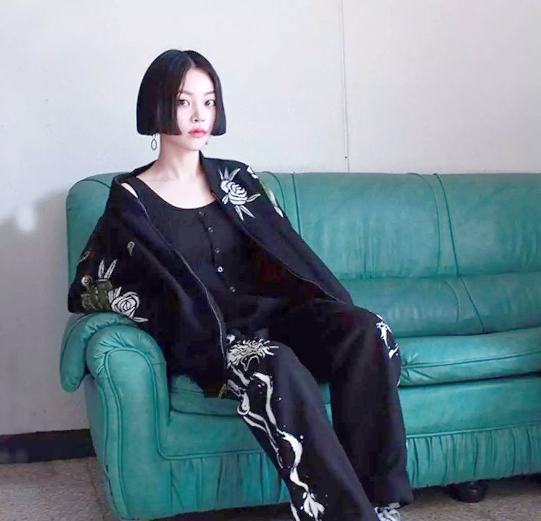 齐腮短发:柔美与个性的时尚之选