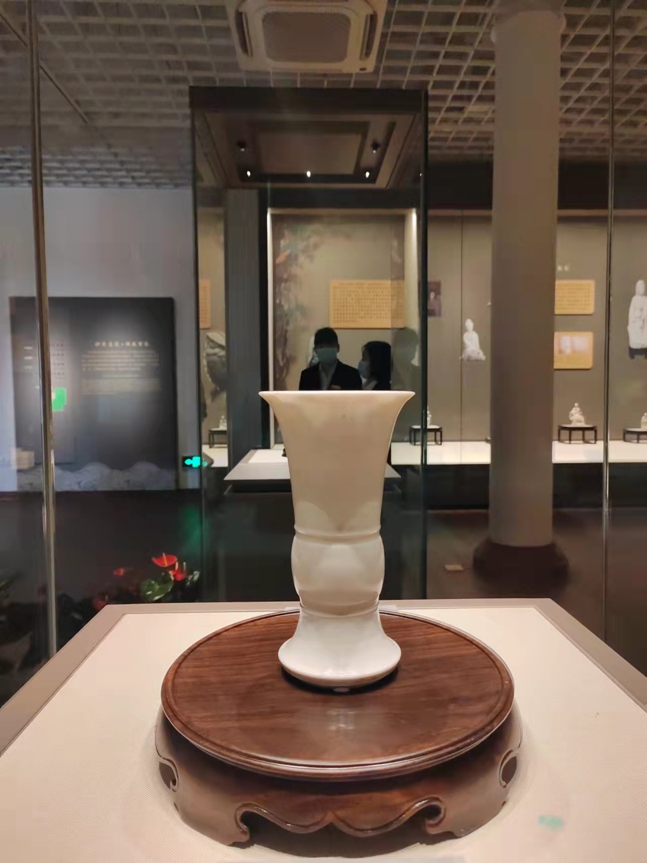 这抹白,曾在欧洲掀起"中国风"|广州博物馆展出馆藏德化白瓷