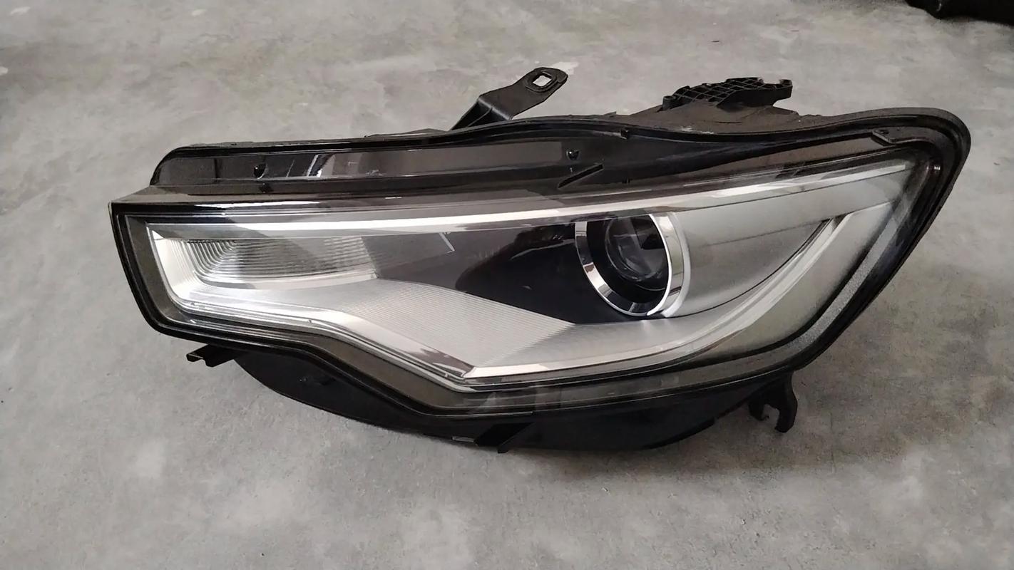 奥迪车a6大灯总成