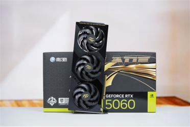 支持磁吸Logo灯！影驰RTX 5060魔刃显卡图赏