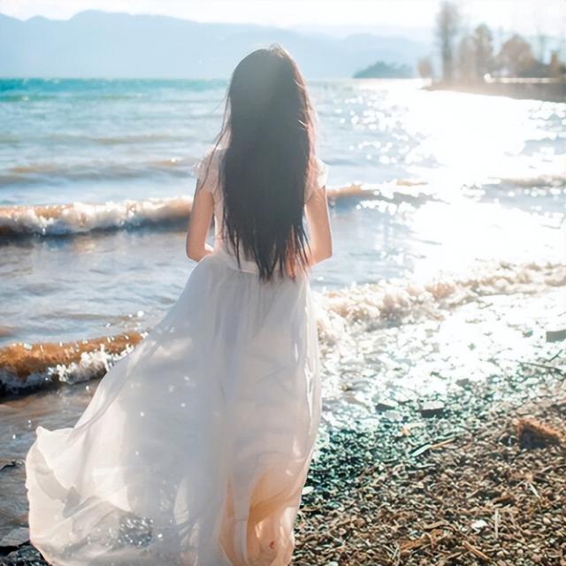 氛围光感真人微信女生头像