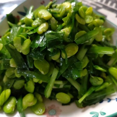 豌豆米炒韭菜图片