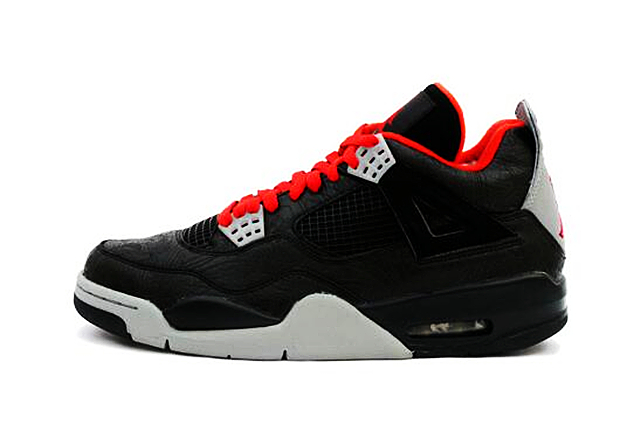 aj4被称为是专业的后卫篮球鞋,今天就一起来盘点6双最贵的aj4