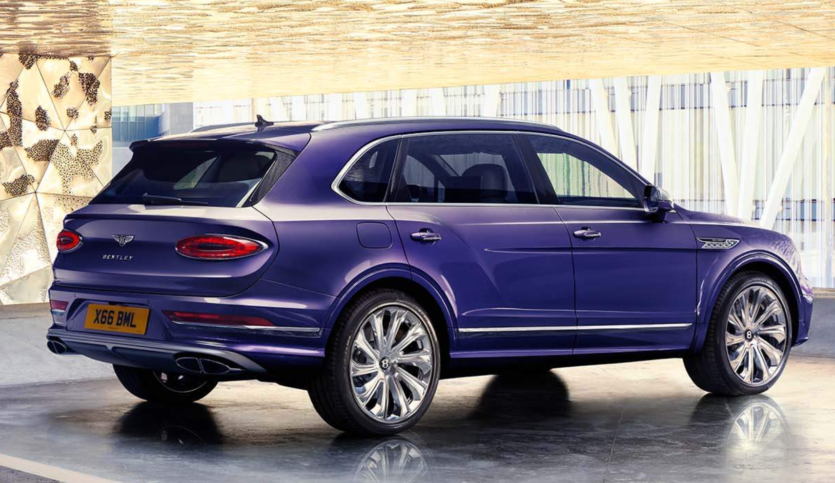 旗下中大型suv——2024款宾利添越上市,此次带来9款车型,其中涵盖了6