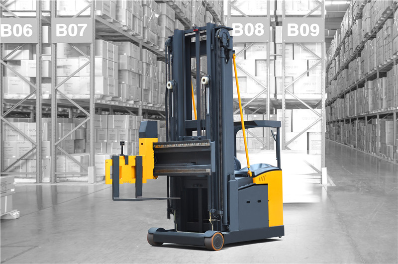 电动叉车 人下位三向叉车 opd15的使用