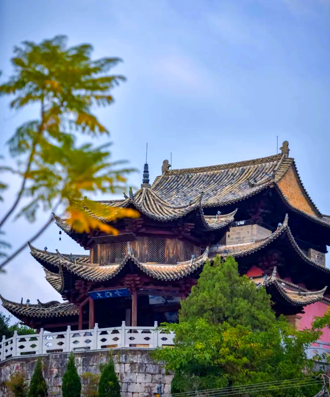 探索云南小城石屏:感受慢时光与历史韵味