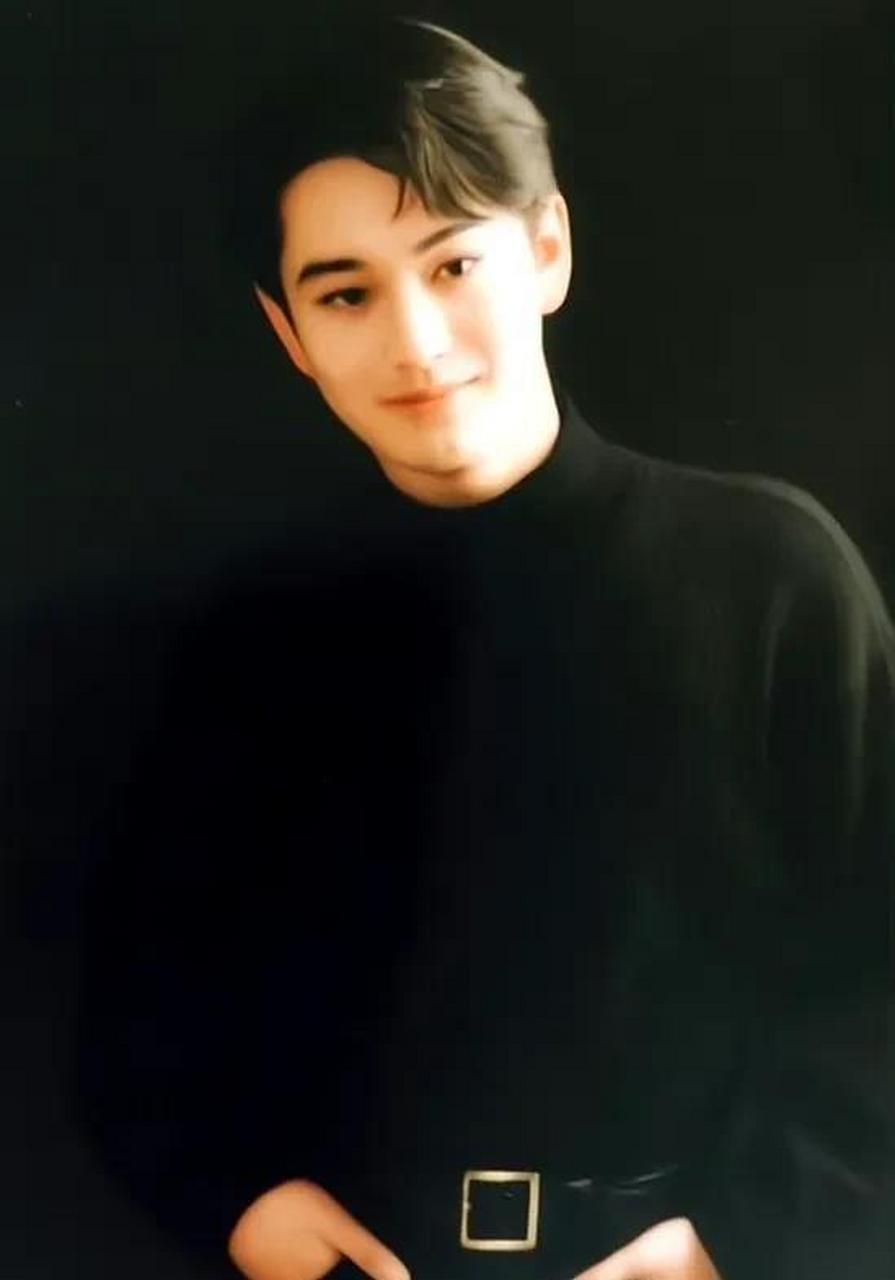 如果黄晓明,邓超和沈腾年轻20岁会变成什么样?