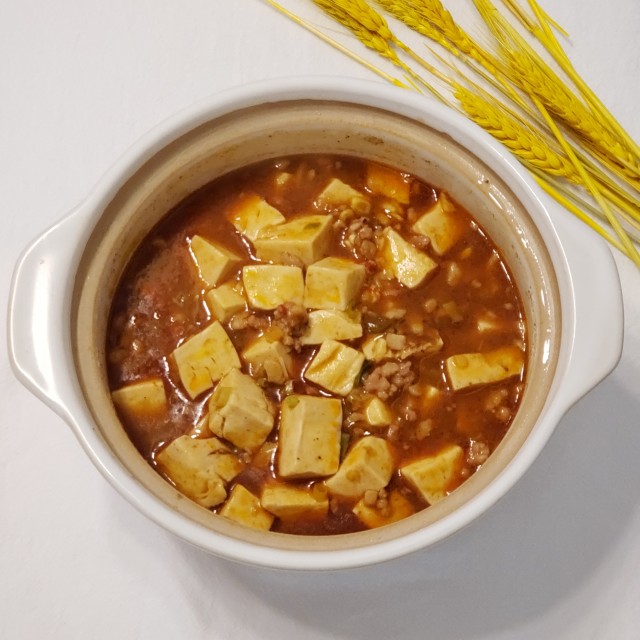 湯汁濃郁,豆腐鮮嫩的黑胡椒肉沫燉豆腐,美味下飯