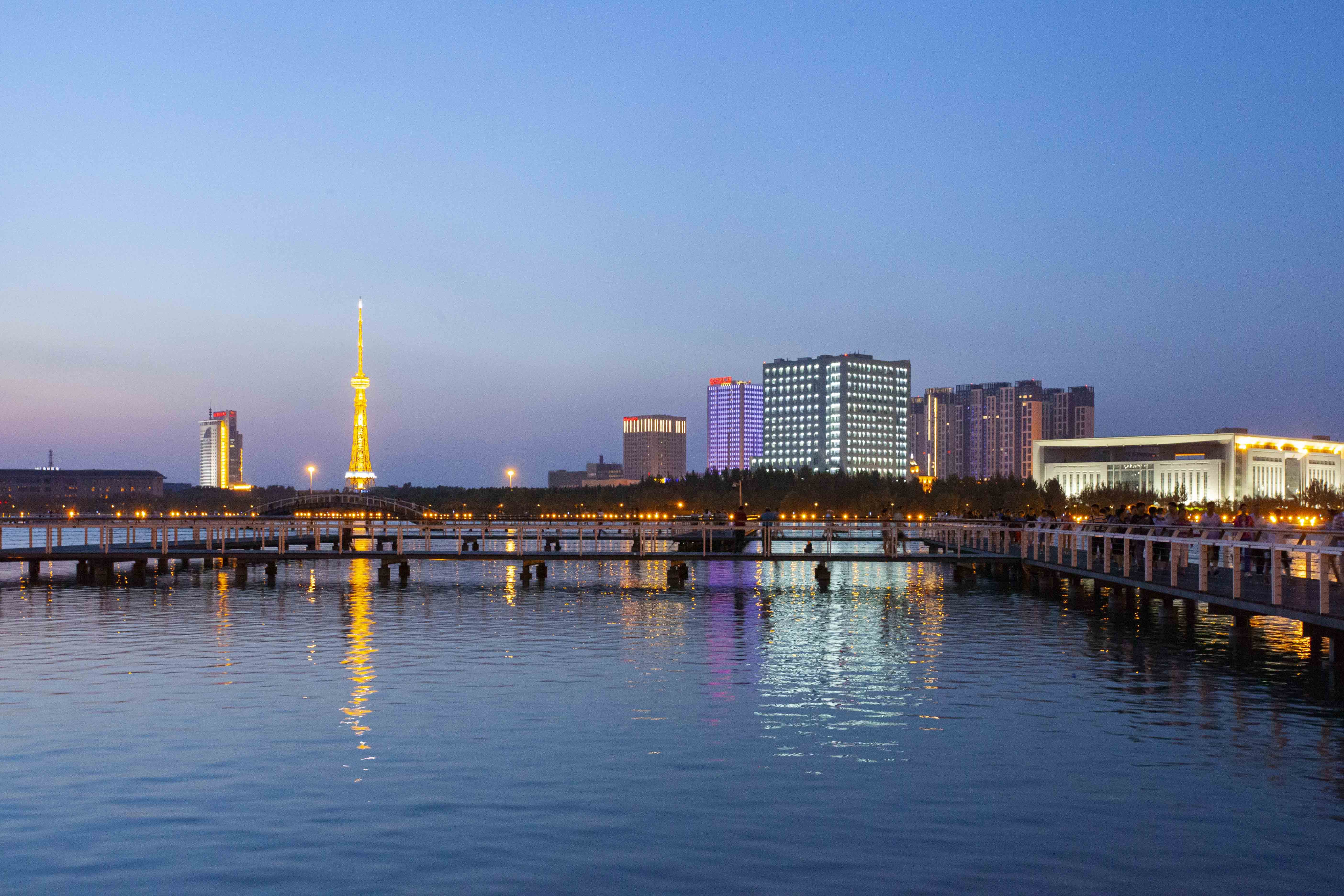 大庆万宝湖体育公园,打造城市靓丽风景线