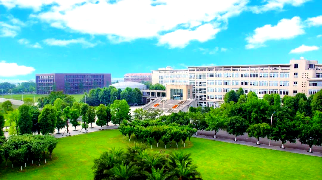 四川大学锦江学院2022录取进展与校园风光