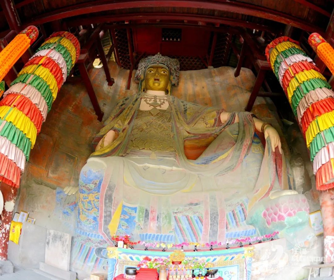 江津石门大佛寺脚踏莲花观音造像石门大佛寺是国家重点文物保护单位