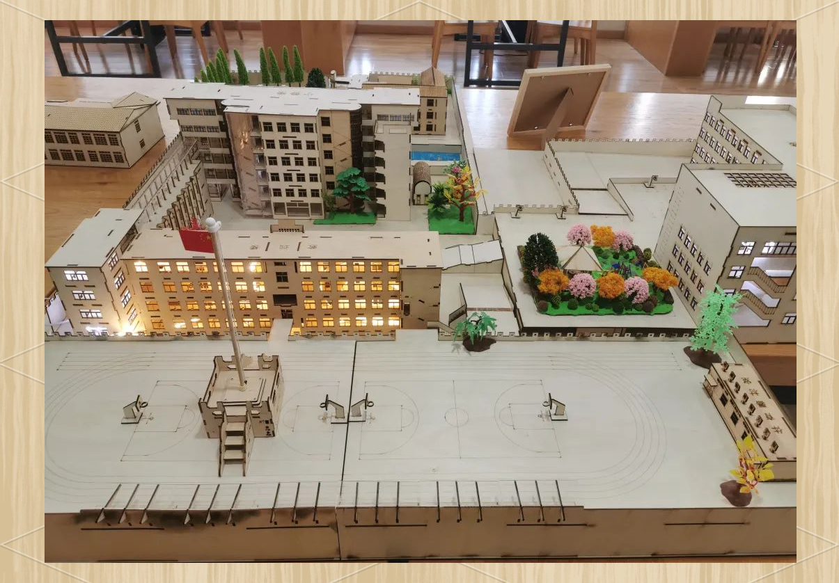 金华父子精心制作校园模型,展现浙中名校风貌
