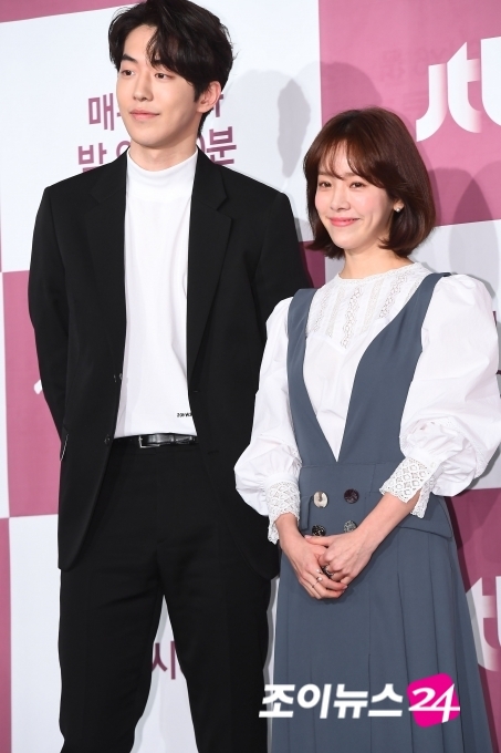 「星闻」南柱赫×韩志旼出击《全知干预视角》