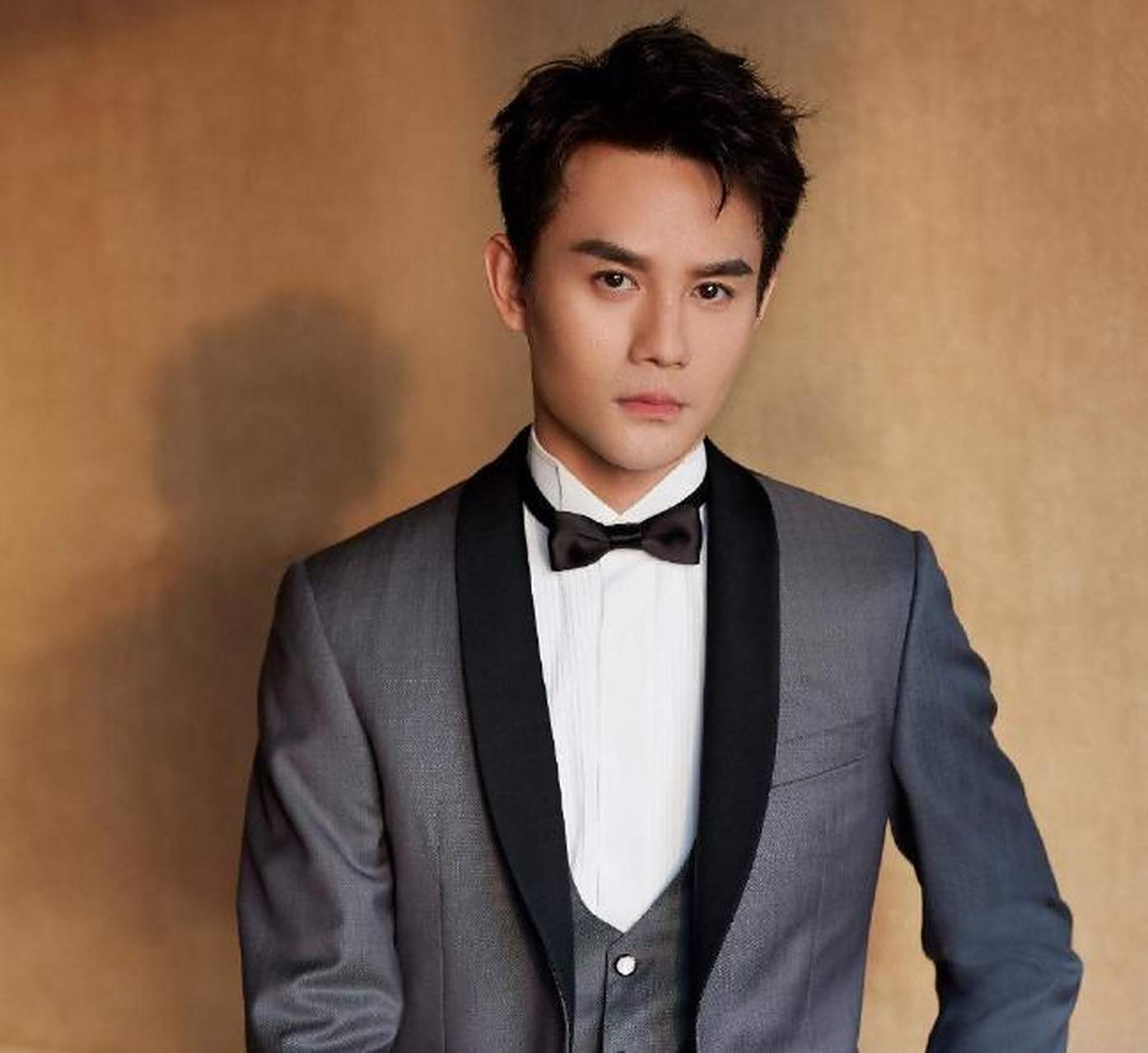 在现在的娱乐圈里,能超过40岁还被称为顶流的男明星,其实并没有几个