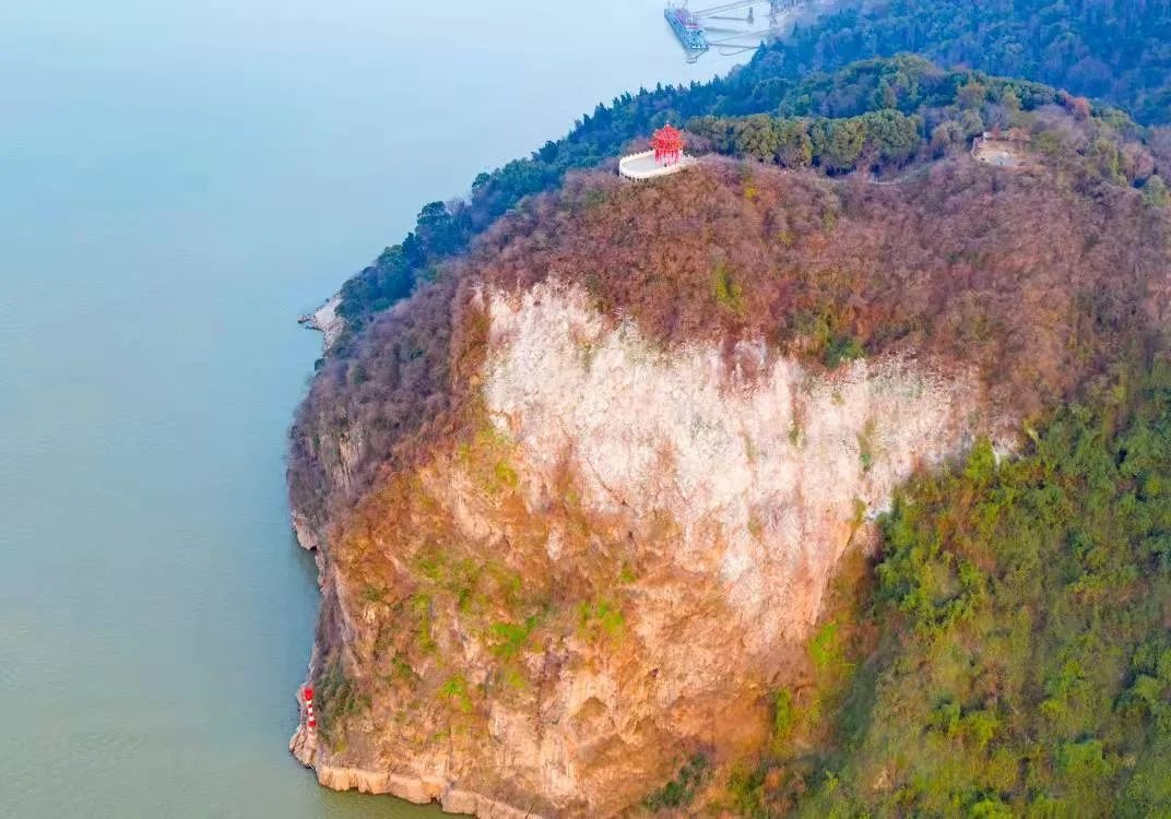 黄石西塞下雪了?市民:奇观!