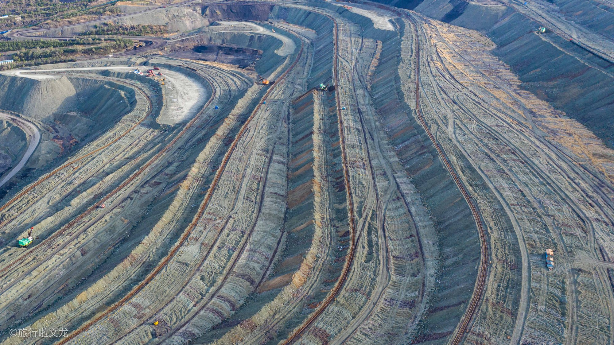 亚洲第一西露天矿,有人说是东北的痔疮,但100年来贡献了全部