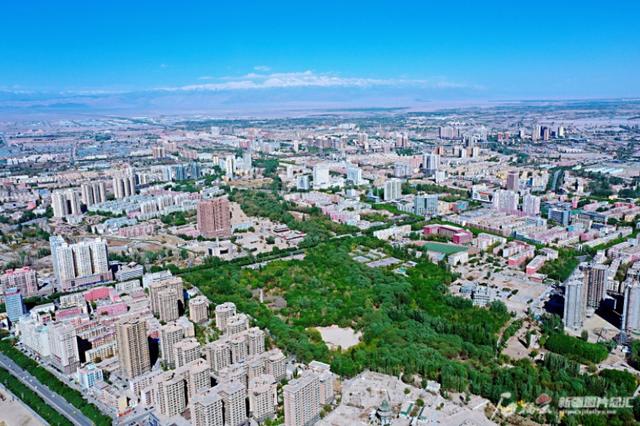 哈密河两岸美景初现