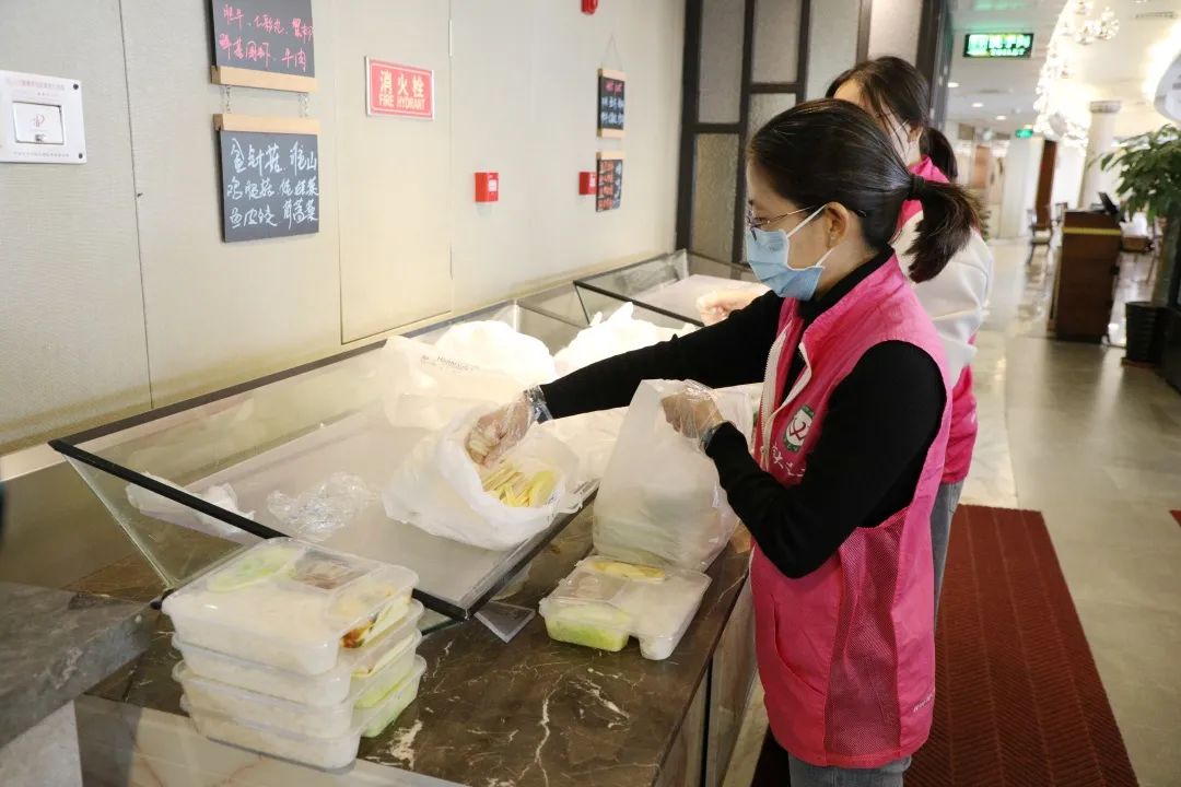 提高餐补餐标香洲长者饭堂比深夜食堂更治愈