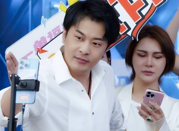 辛巴公司旗旗下艺人遭官方媒体抨击作假宣传