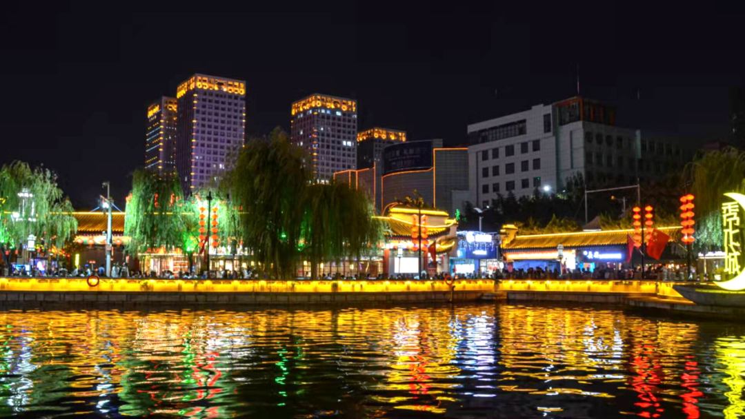 济宁太白湖夜景图片