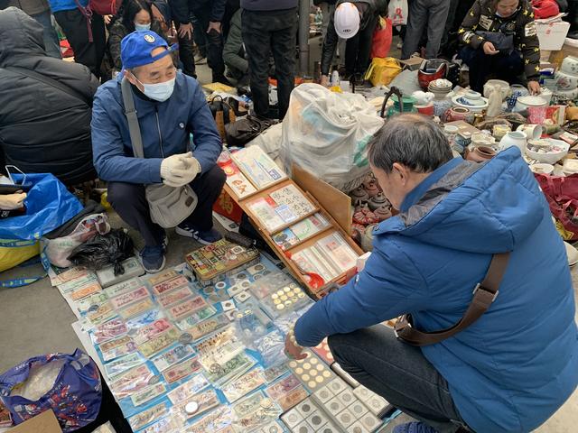 藏在上海市区深处的二手货江湖时光在这儿按下暂停键