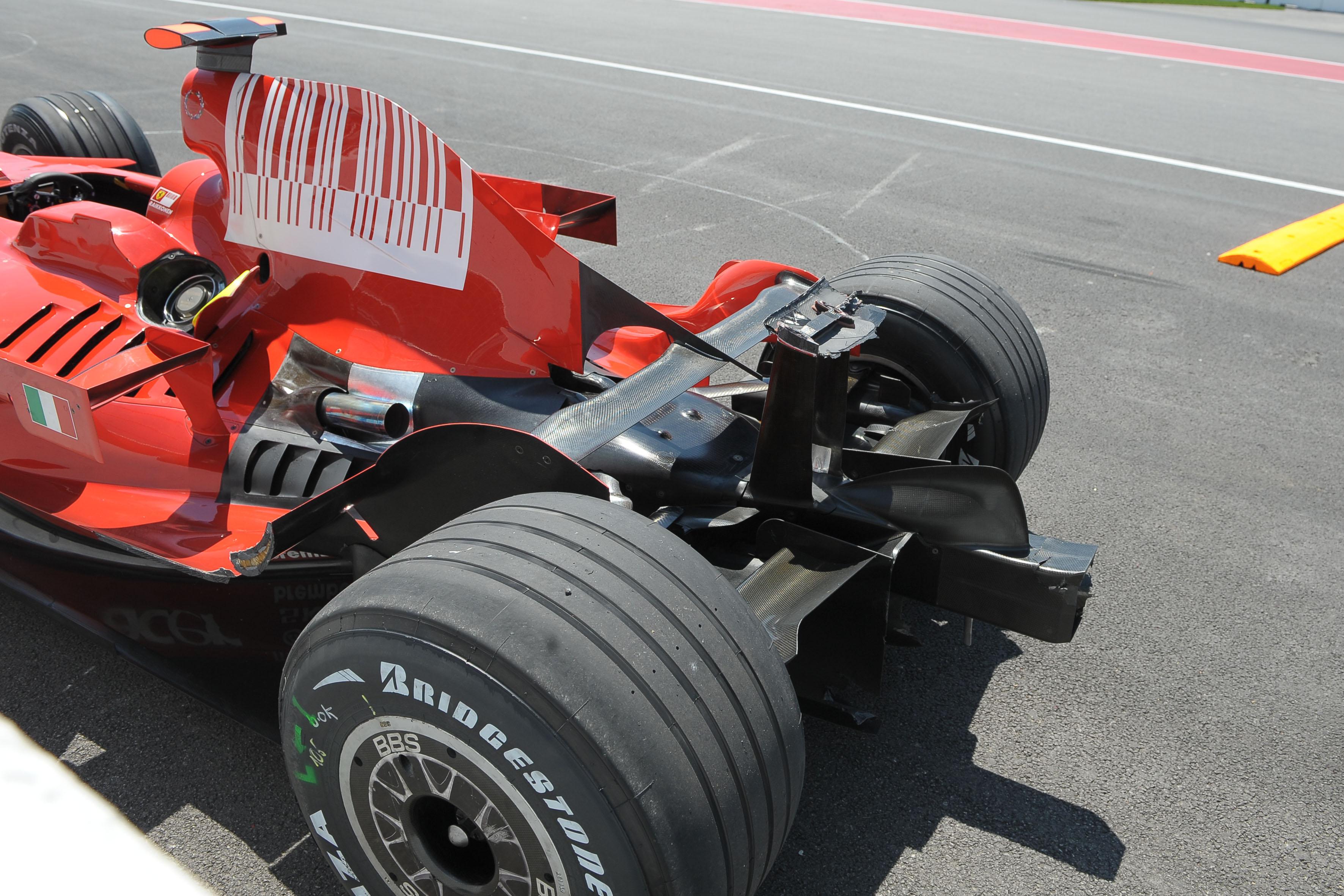 f1赛车用的轮胎是多大的?是什么规格的?